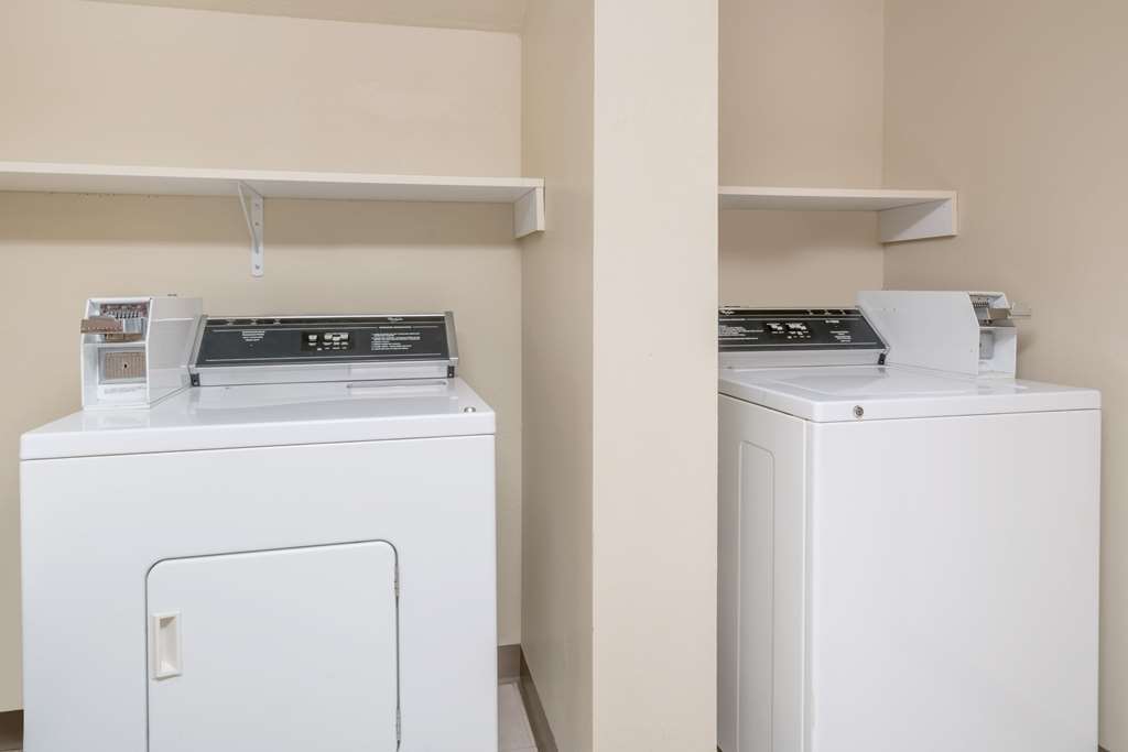 Moose Lake Lodge & Suites Facilities photo