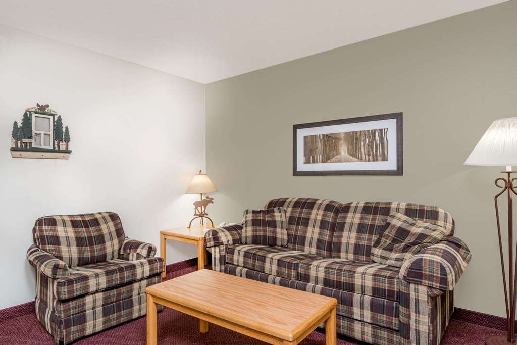 Moose Lake Lodge & Suites Room photo